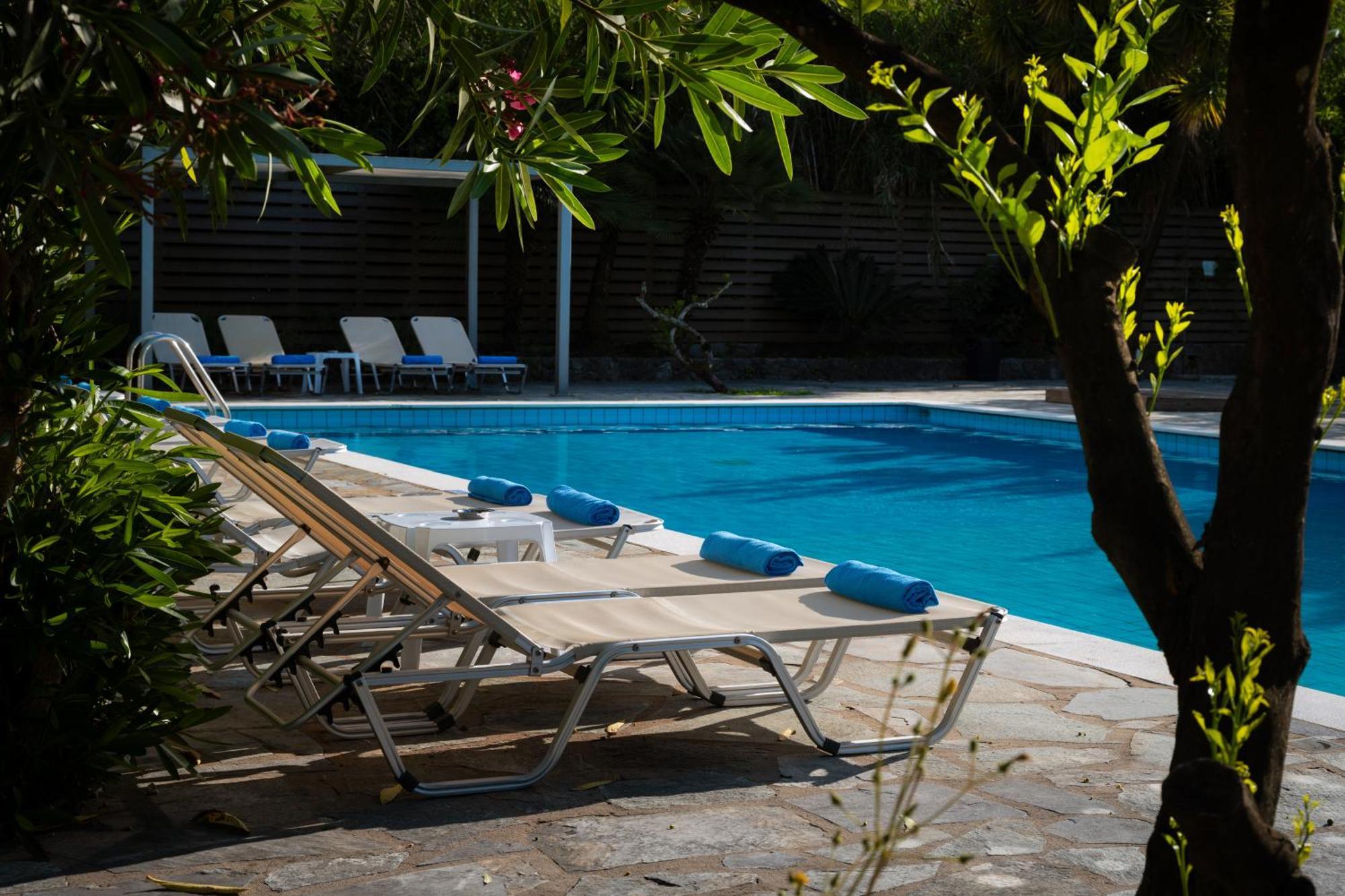 Orange Grove Suites Benitses  Exterior foto