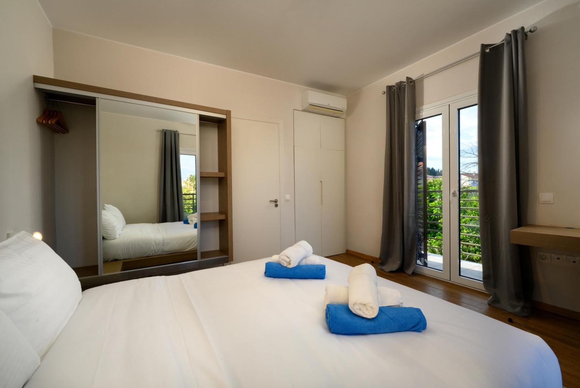 Orange Grove Suites Benitses  Exterior foto