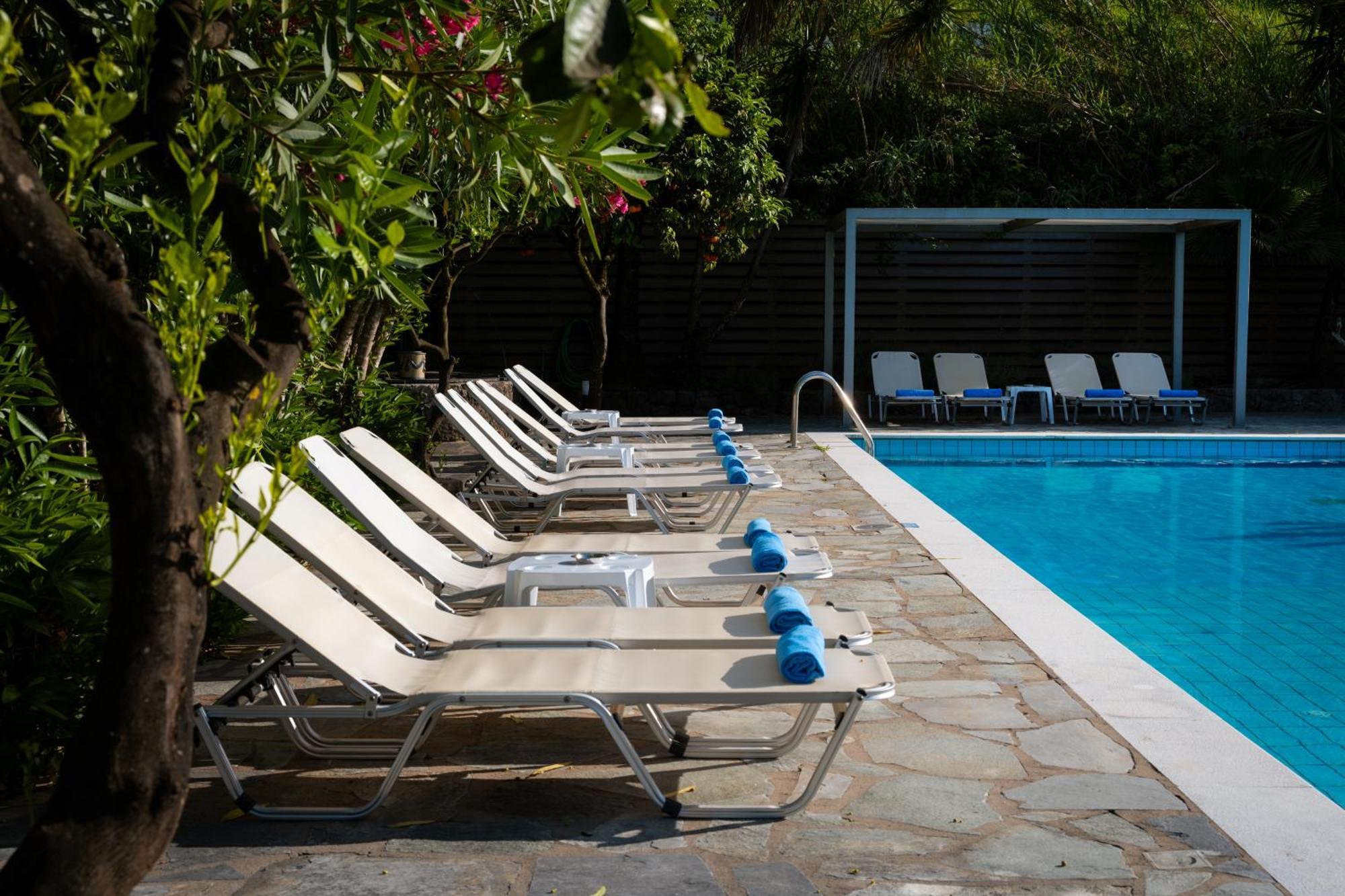 Orange Grove Suites Benitses  Exterior foto